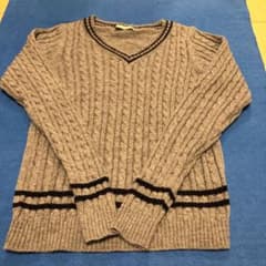 ニット セーターのサムネイル