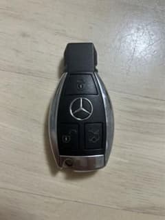 メルセデスベンツ　車の鍵　キーのサムネイル