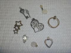 アクセサリーパーツ各種のサムネイル