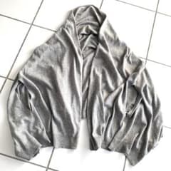 無印良品　手通しケープストール ライトグレー