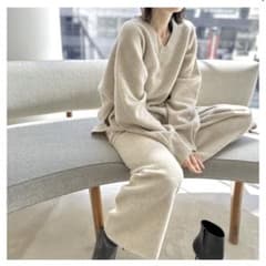 アパルトモン ADR ウールパイルリバーシブルニットプルオーバー 美品のサムネイル