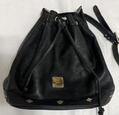 MCM 巾着 ショルダーバッグ レザー ブラックのサムネイル