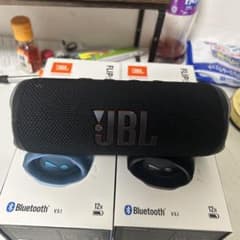 JBL FLIP6 ポータブルスピーカー 本体・箱・充電ケーブルのサムネイル