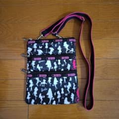 LeSportsac Barbie ショルダーバッグのサムネイル