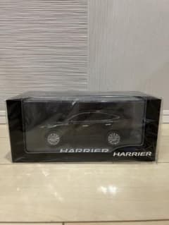 まあさな様専用　非売品　TOYOTA 新型HARRIER ハリアー　フィギュアのサムネイル