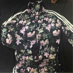 アディダス オリジナルのサムネイル