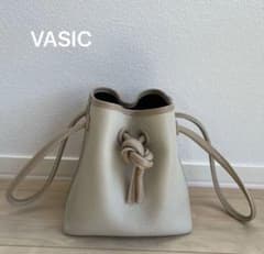 VASIC BOND ヴァジック ボンド ミニ 巾着バッグ レザーバック - メルカリ