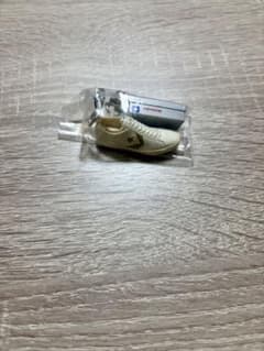 CONVERSE めじるしアクセサリー　ホワイトゴールドのサムネイル