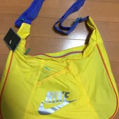 値下げしました。ナイキ ショルダーバッグのサムネイル