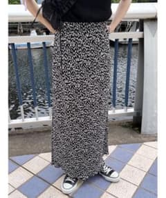 レオパード柄 プリーツロングスカート ブラックのサムネイル
