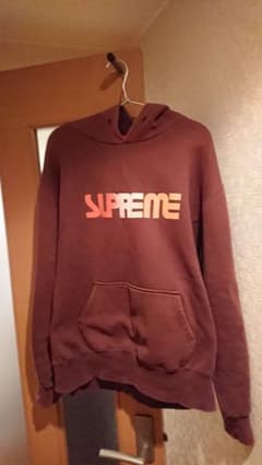 Supreme パーカーブラウンのサムネイル