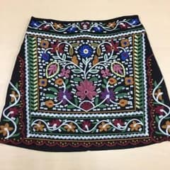 ⭐️タイムセール⭐️フラワー刺繍入りミニスカート⭐️バックジップ付きのサムネイル