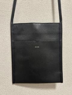 新品 BEAURE ブラック ショルダーバッグのサムネイル