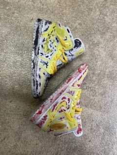 ナイキ ウィメンズ エアジョーダン1 ミッド 'オプティイエロー'のサムネイル