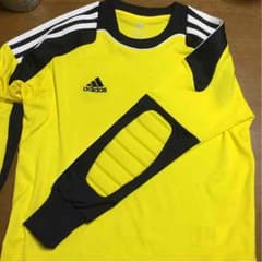 アディダスキーパー服のサムネイル