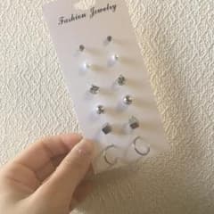 ピアス6組セットのサムネイル