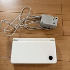 任天堂 NINTENDO DSi LL 本体 ホワイトのサムネイル