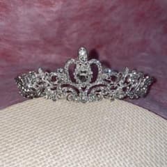 プリンセス　ティアラ　結婚式　ブライダル　プレ花嫁のサムネイル