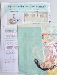 FELISSOMO ちりめんのお細工物　陽だまりの鳩のサムネイル