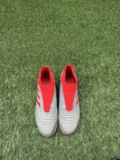 adidas PREDATOR サッカースパイクのサムネイル