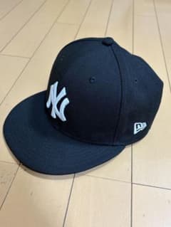 New Era ブラック ベースボールキャップ 7 1/4のサムネイル