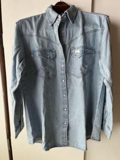 Levi's デニムシャツ ダメージ加工 長袖のサムネイル