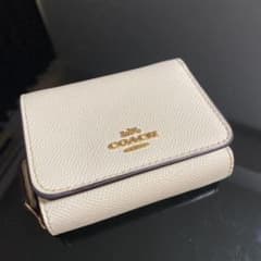 COACH コーチ 三つ折り財布のサムネイル