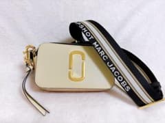【美品】MARC JACOBS SNAPSHOT ショルダーバッグのサムネイル