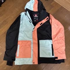 QUIKSILVER マウンテンパーカー Mサイズのサムネイル