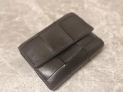 極美 ボッテガヴェネタ 三つ折り財布 カセット レザー ブラック - メルカリ