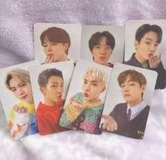 BTS トレカセット 投げキッス 自撮り 後ろ姿 裏表両面のサムネイル