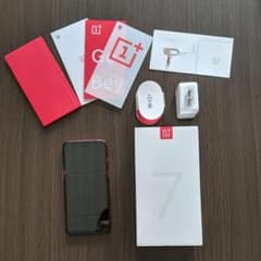 【中古】oneplus7 Red 8GB/256GBのサムネイル