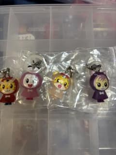 しまじろう めじるしアクセサリー 4個セット ガチャ　セミコンプのサムネイル