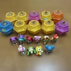 キャッチティニピン フィギュア10種セット☆難あり☆ - メルカリ