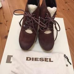 新品 DIESEL ディーゼル 本革ボア ブーツのサムネイル