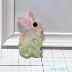 ウサギ（訳あり）レジンヘアゴム 桜グラデーション - メルカリ