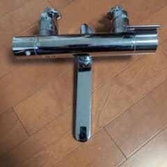 TOTO TBY01408ZV1 壁付サーモスタット混合水栓 - メルカリ