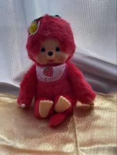 栃木限定Monchhichi いちご ぬいぐるみのサムネイル