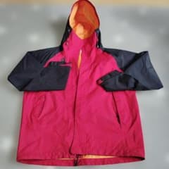 DESCENTE アウトドアジャケットのサムネイル