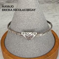 NAVAJO エリッカニコラスビゲイ ナバホ スタンプワークバングル - メルカリ