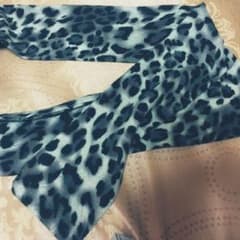 ヒョウ柄マフラのサムネイル