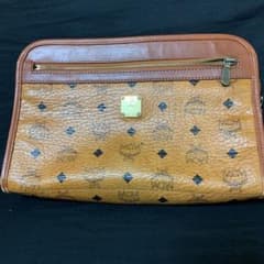 MCM クラッチバッグ ブラウン ロゴグラム レディース メンズ レザーのサムネイル