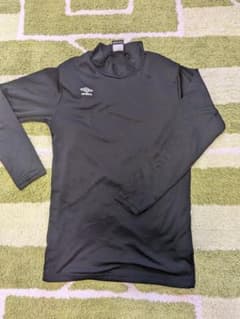 UMBRO 170cm 160cm アンブロ 長袖 インナー M アンダーシャツのサムネイル