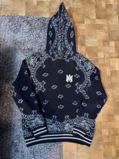 の様 AMIRI パーカー YZERR着用モデル - メルカリ