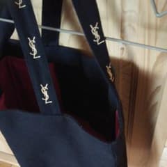 イヴ・サンローラン。トートバッグのサムネイル