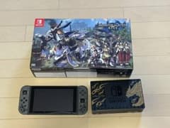 NINTENDO SWITCH モンハンモデル 美品　本体のサムネイル