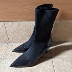 ZARA ショートブーツのサムネイル