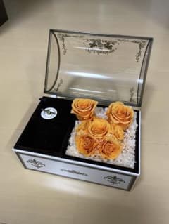 ディズニーランドホテル　オルゴール小物入れ　オレンジ薔薇のプリザードフラワーのサムネイル