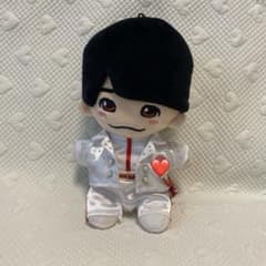 なにわ男子 西畑大吾 はぴぬい ちびぬい 服 - メルカリ