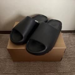 YEEZY SLIDE ONYX イージースライド オニキス HQ6448 - メルカリ
